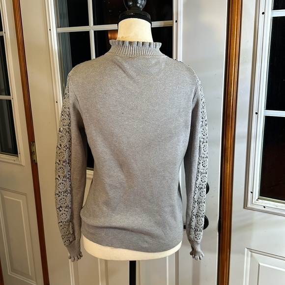 Giani Mock-Neck Sweater - Picture 2 of 8